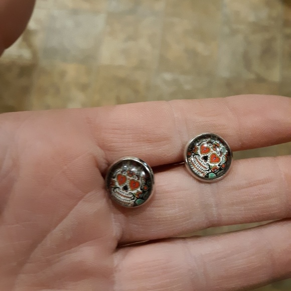 New Day of the Dead Sugar Skull Glass Cabochon Silver Stud Earrings. - Picture 2 of 3